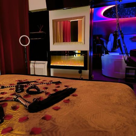 La Loveroom Bdsm De Nice " La Chambre Luxe Des Desirs " 外观 照片
