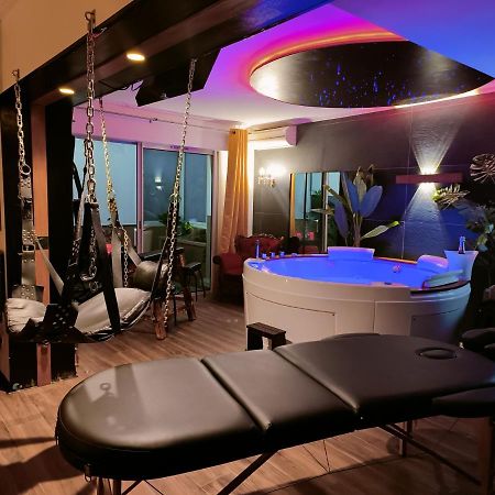 La Loveroom Bdsm De Nice " La Chambre Luxe Des Desirs " 外观 照片