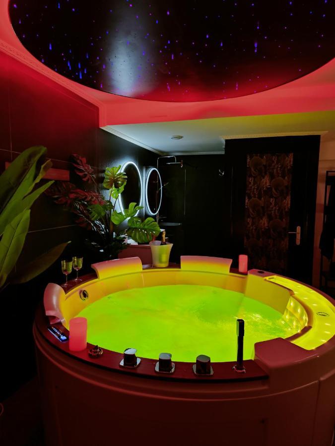 La Loveroom Bdsm De Nice " La Chambre Luxe Des Desirs " 外观 照片