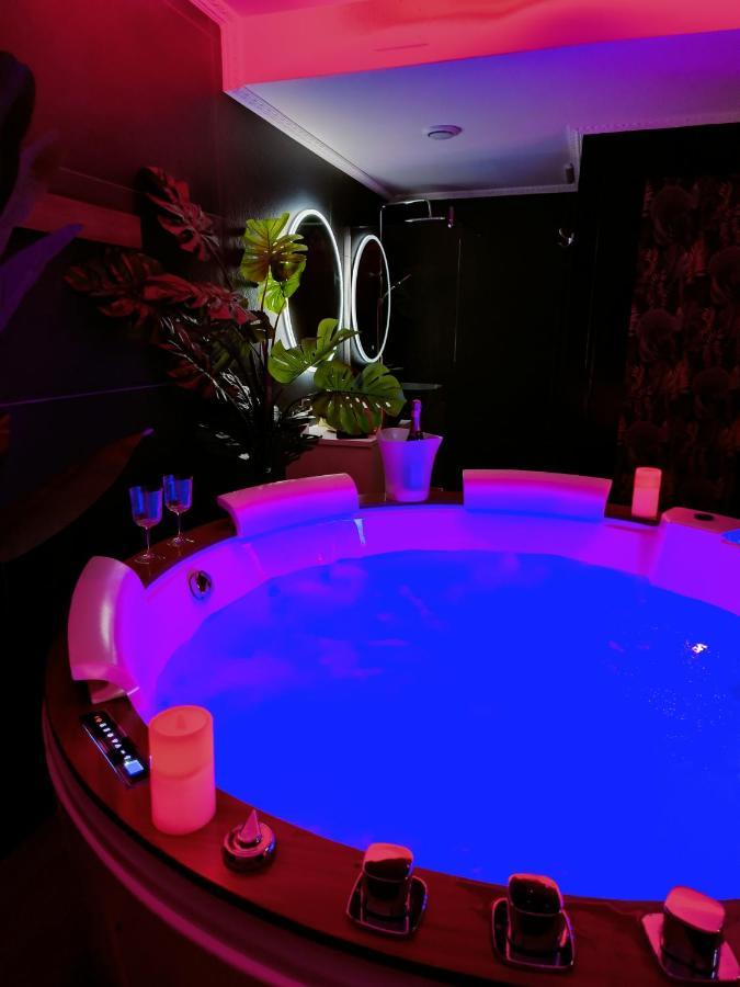 La Loveroom Bdsm De Nice " La Chambre Luxe Des Desirs " 外观 照片